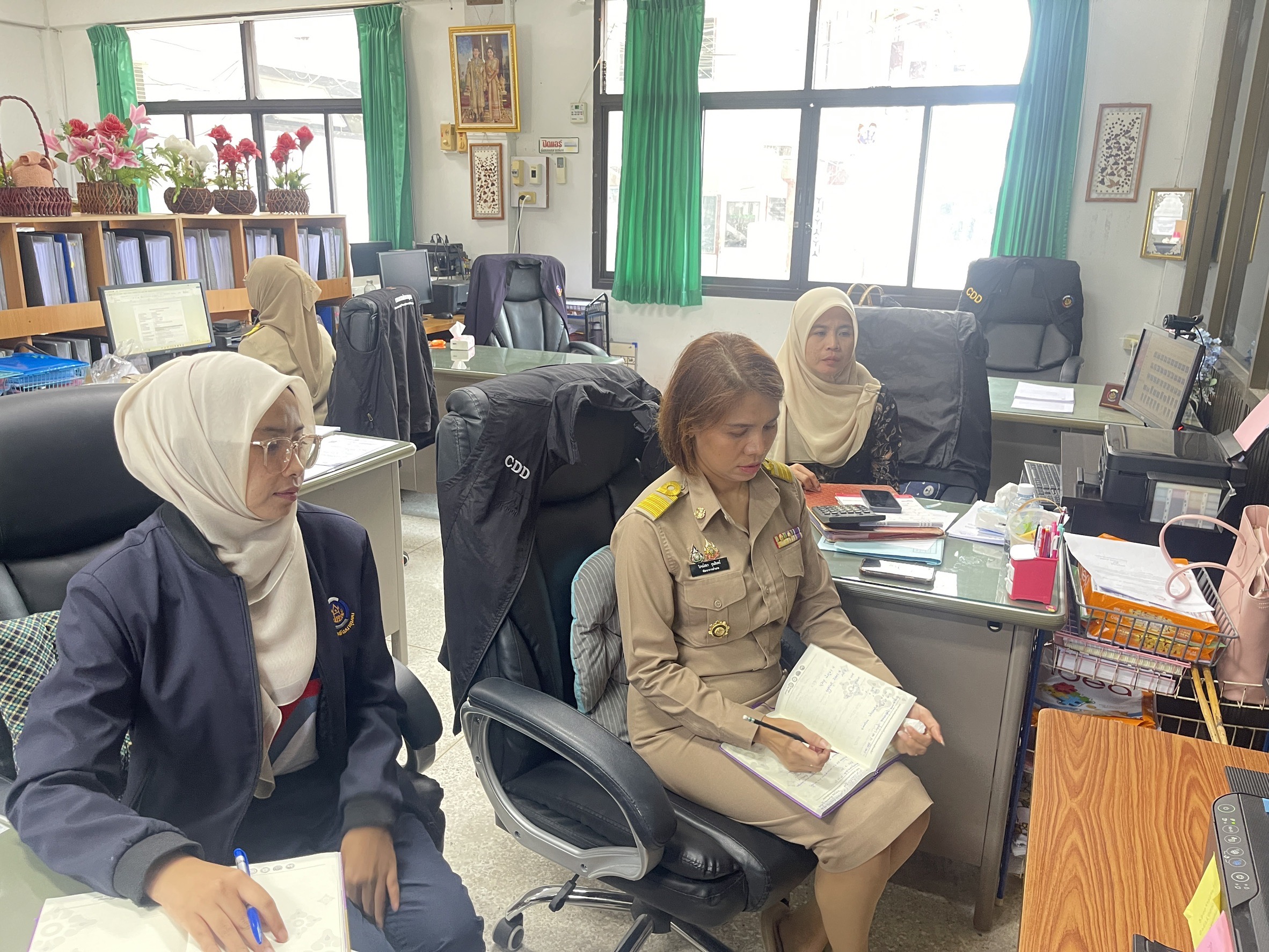 สำนักงานพัฒนาชุมชนอำเภอแว้ง เข้าร่วมการประชุมชี้แจงแนวทางการดำเนินงานการบริหารการจัดเก็บข้อมูลความจำเป็นพื้นฐาน (จปฐ.) และข้อมูลพื้นฐานระดับหมู่บ้าน (กชช. 2ค) ปี 2568